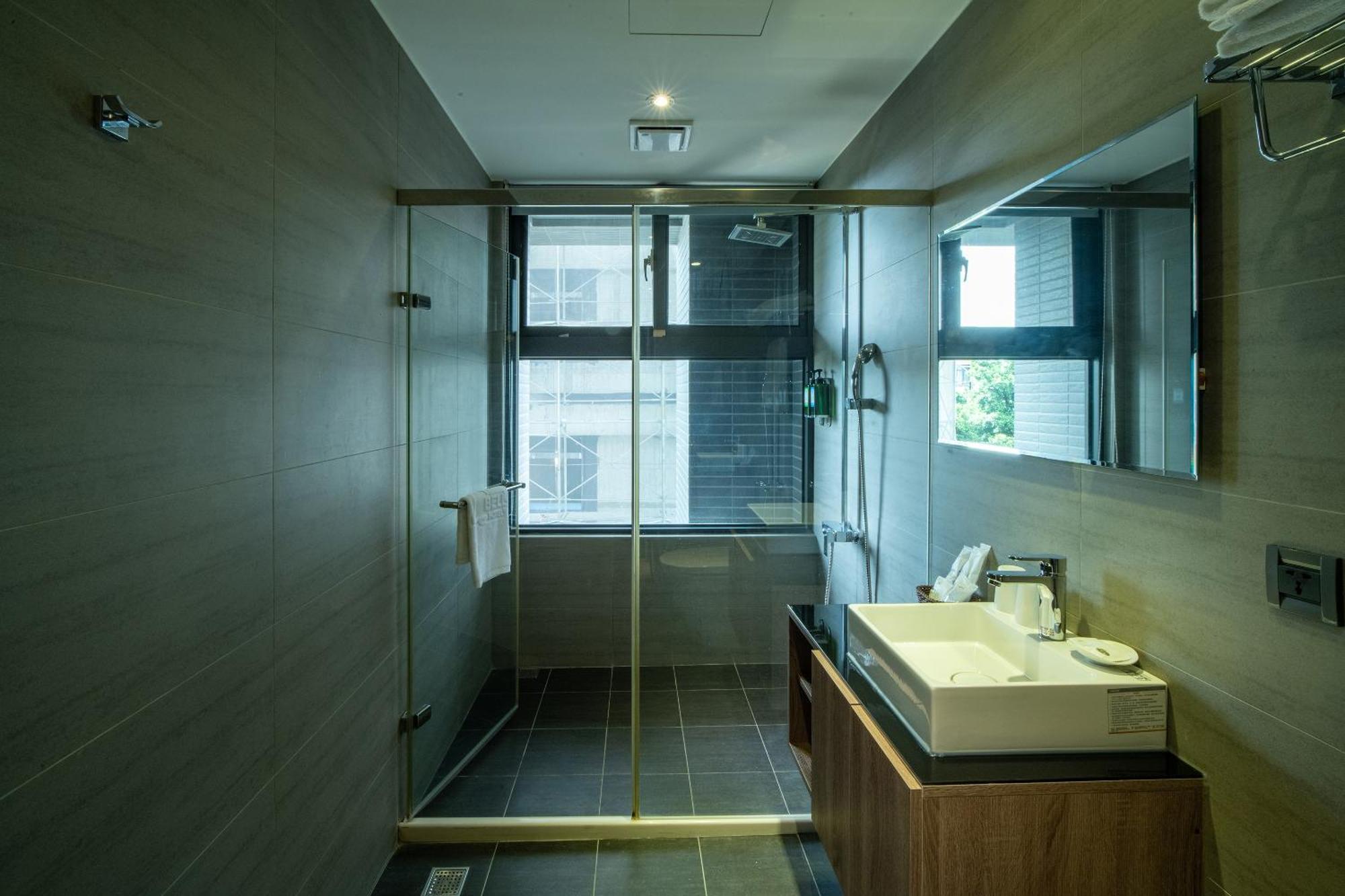 Fengjia Hotel Bell ไถจง ภายนอก รูปภาพ
