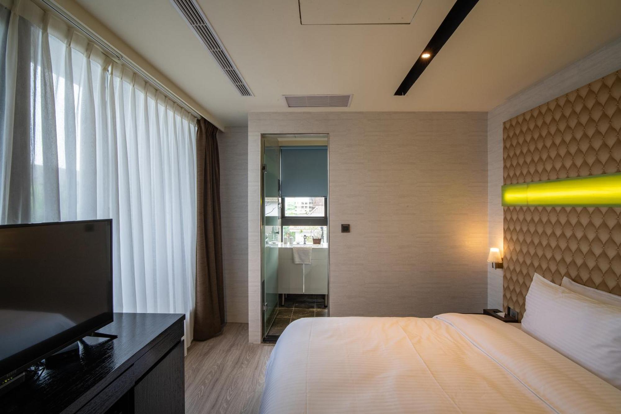 Fengjia Hotel Bell ไถจง ภายนอก รูปภาพ